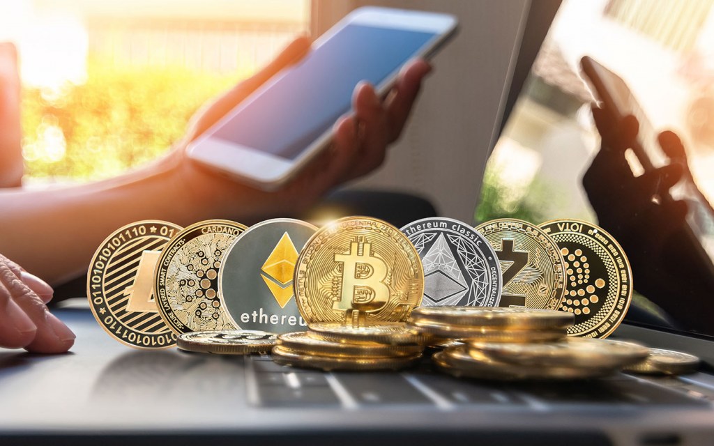 الاستثمار بالعملات الرقمية