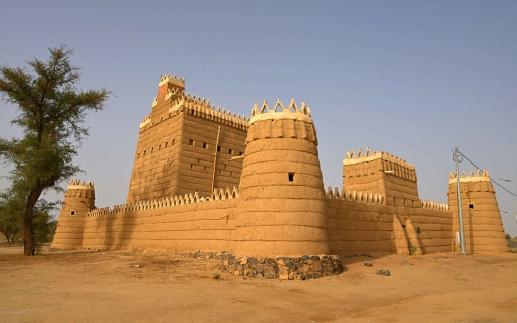 قصر آل منجم