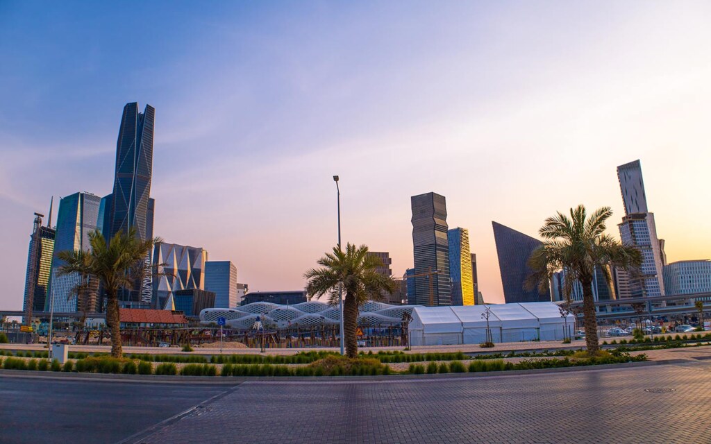 مهن القطاع العقاري في السعودية