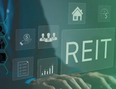 الاستثمار في العقارات أم الأسهم