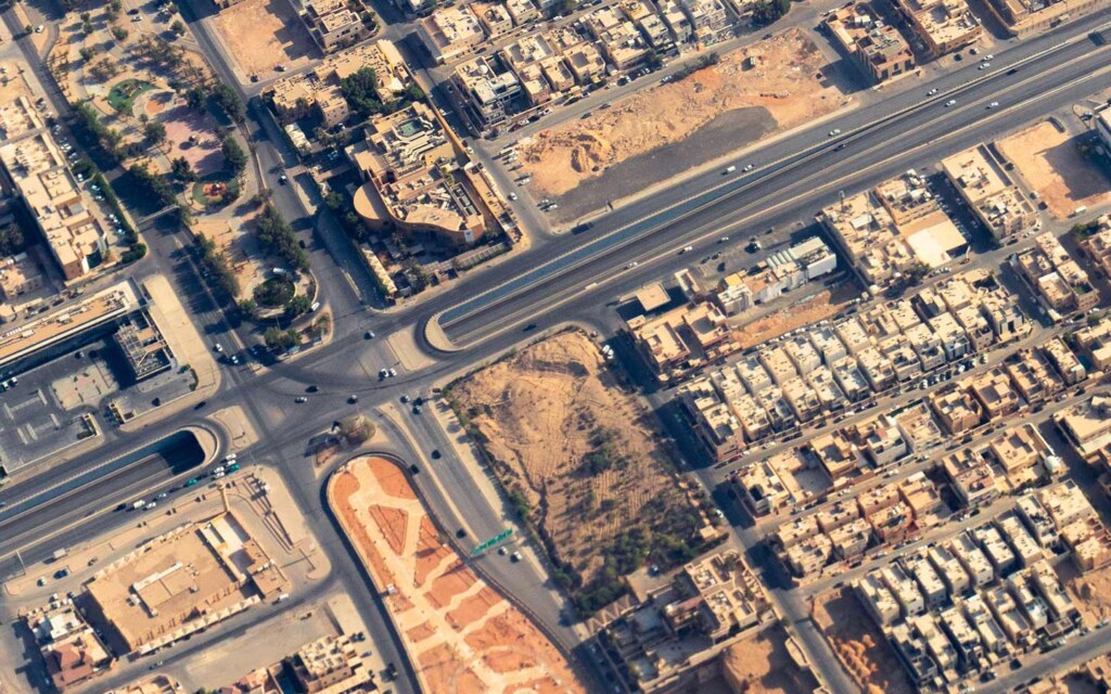 الاستثمار في الأراضي الخام في السعودية