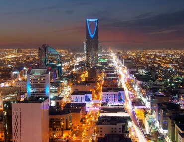 الاستثمار في الطاقة والمياه والبنية التحتية