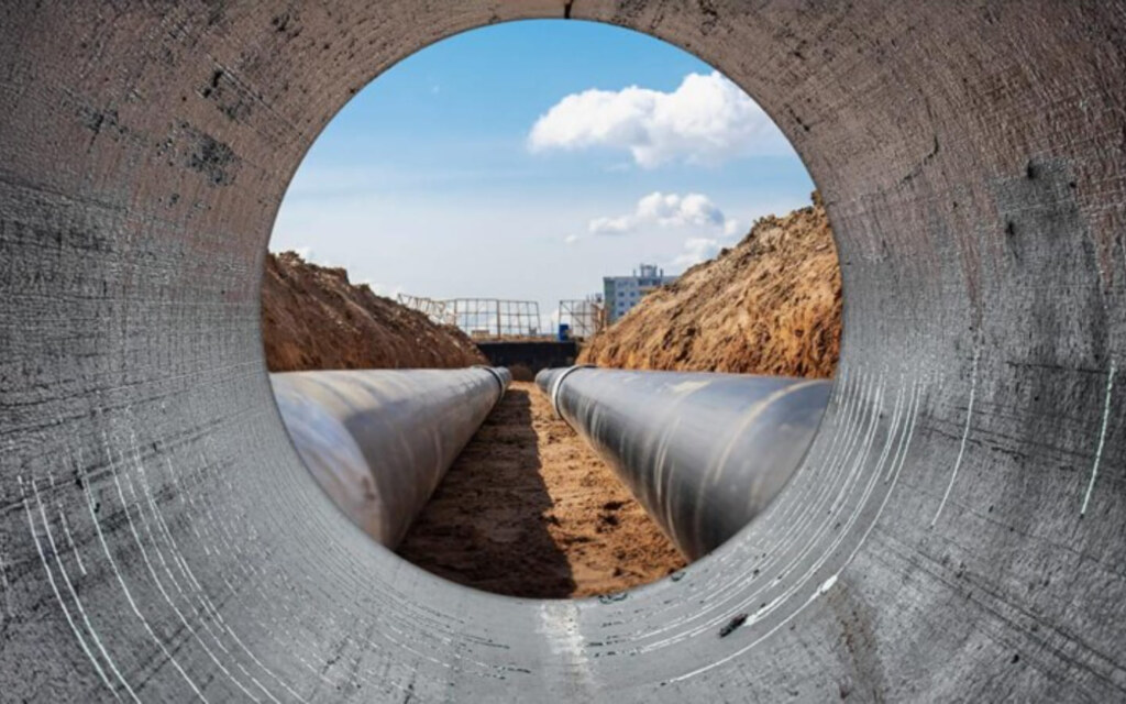 الاستثمار بالبنية التحتية