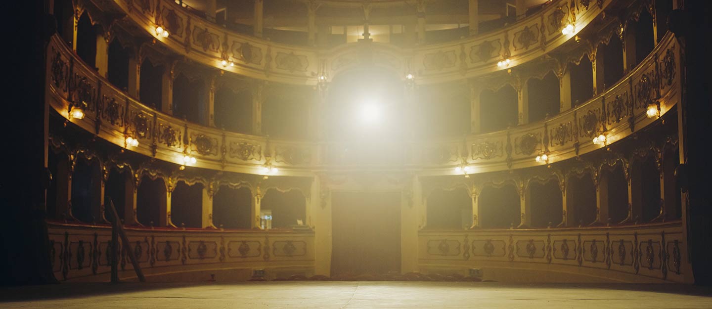 عروض دار أوبرا متروبوليتان