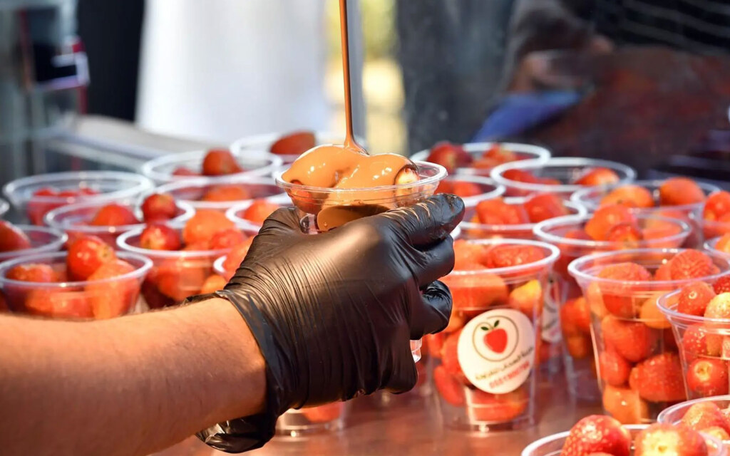 فاكهة الفراولة في منطقة عسير