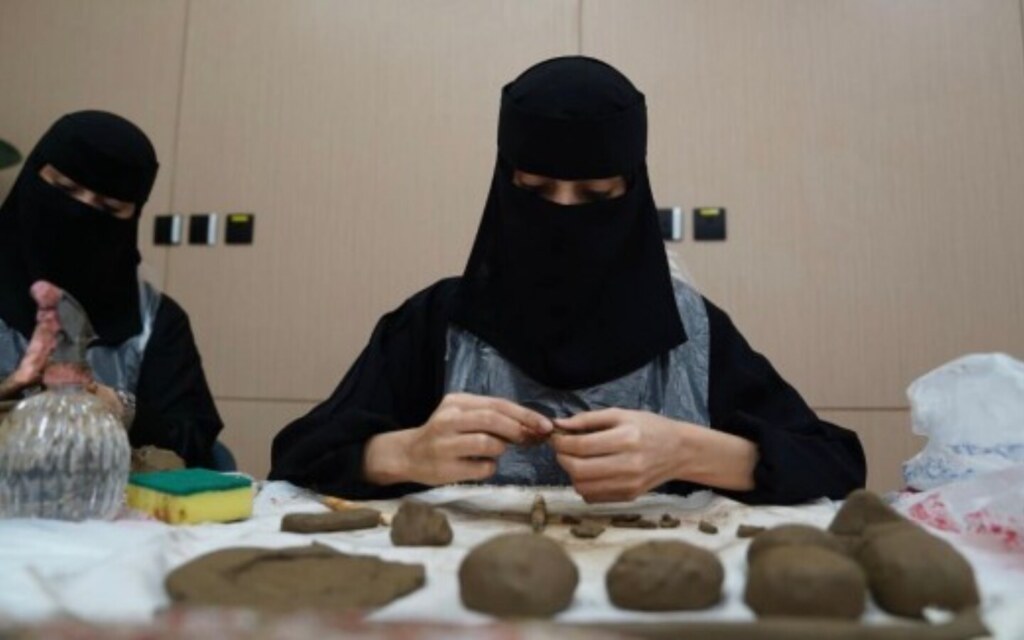 صناعة الفخار