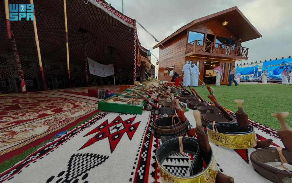 الخيمة التراثية بنجران