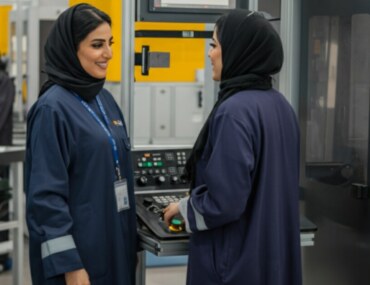 تمكين المرأة في القطاع الصناعي