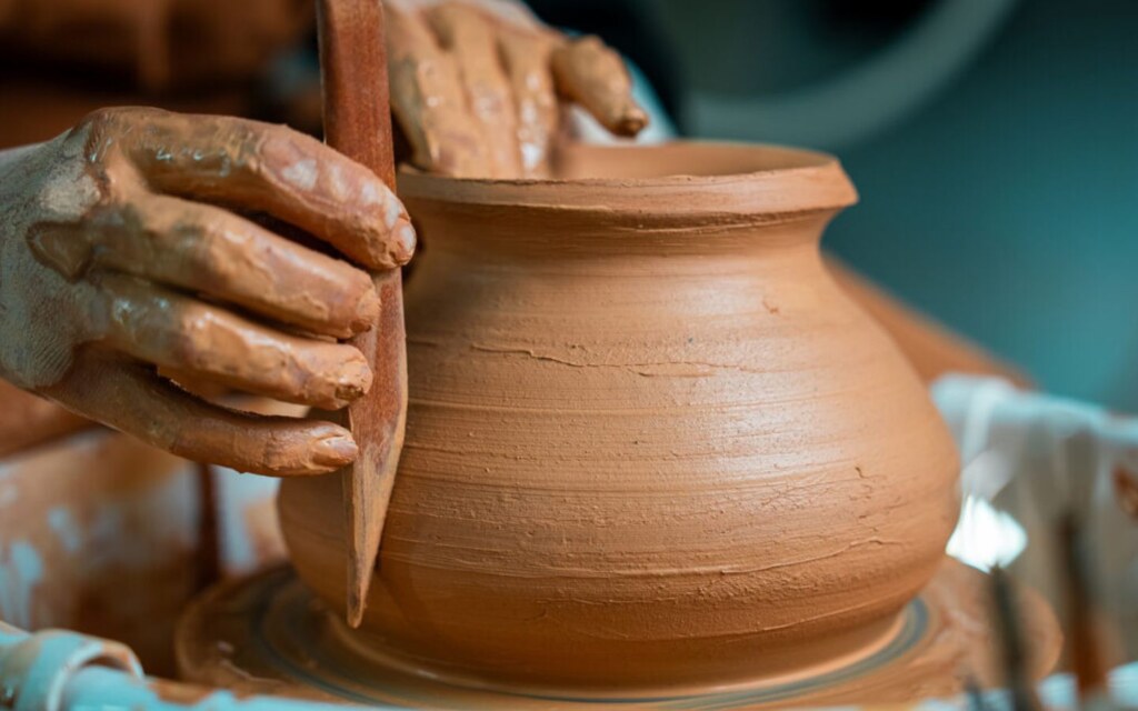 دورة الفخار للناشئين