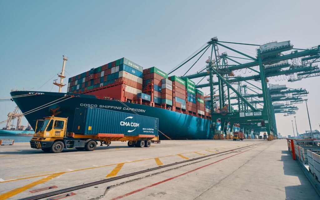 موانئ الشحن في الدمام