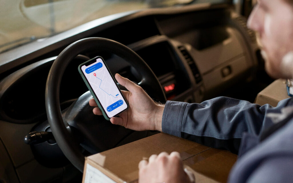 الاستثمار في تطبيقات التوصيل الذكي