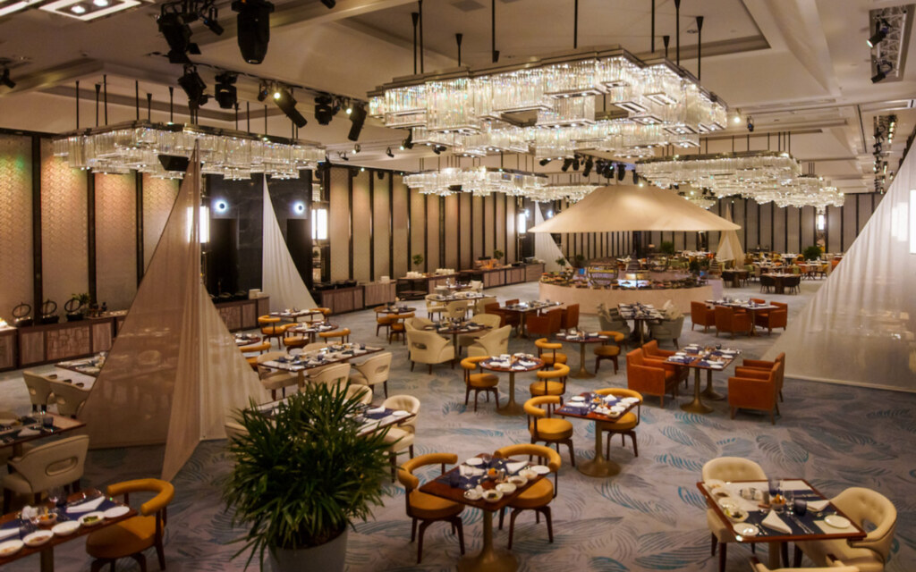 شروط افتتاح مطعم في السعودية