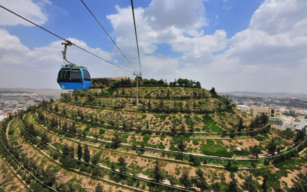 التلفريك في الجبل الاخضر