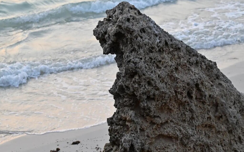 Khutab Beach