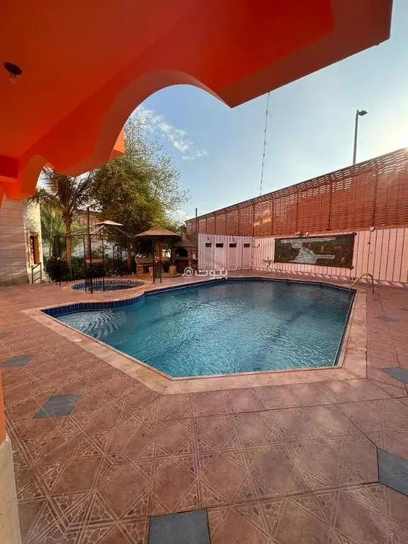 Investing in Villas vs. Serviced Apartments in Saudi Arabia